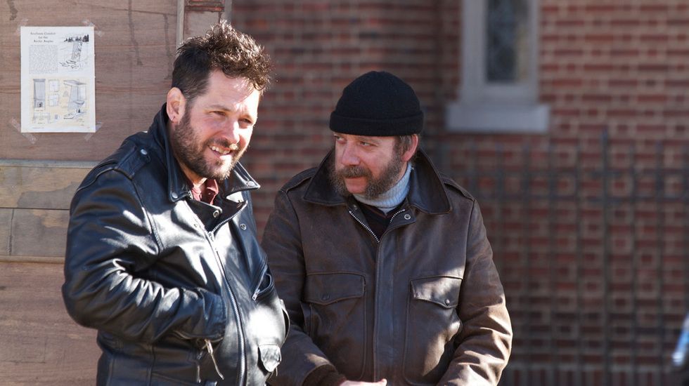 The newest addition to my Movies You Might Not Know list is 'All Is Bright,' a 2013 drama starring #PaulGiamatti and #PaulRudd -- plus #AmyLandecker and #SallyHawkins -- that I had never heard of until recently. Here's my full review: harrisonline.com/mymnk-all-is-b…