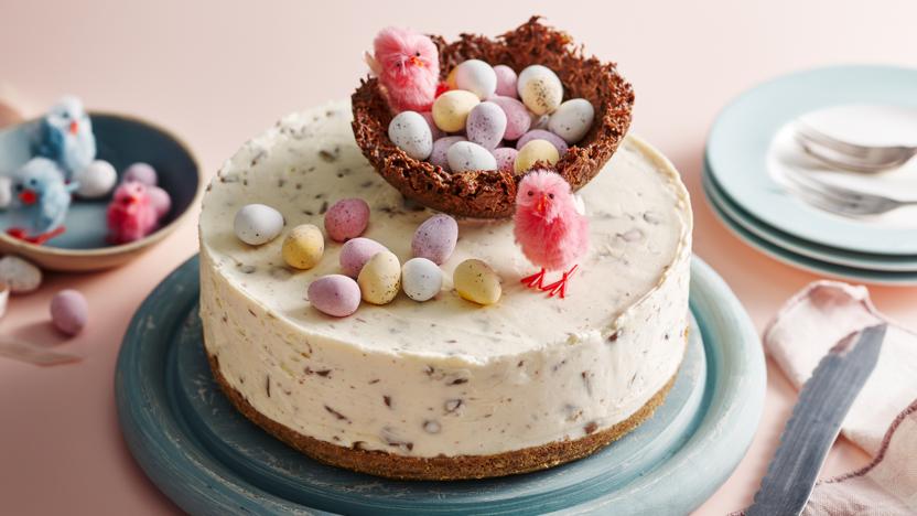 Whether you're entertaining this Easter or trying to keep your little ones occupied during half term, @BBCFood has some wonderful recipes for feasts, treats, and gifts! See more here: bbc.in/3Tt6ucM