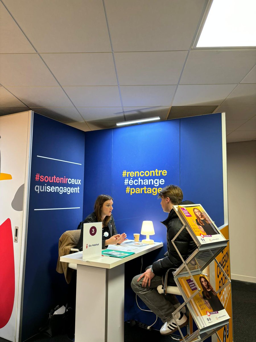 📣Les #jobdatings continuent cet après-midi au Salon @JeunesdAvenirs de Lille avec 4 nouveaux employeurs engagés dans la #Cohésionsociale !

+100 #jobs sont à pourvoir, ne manquez pas votre chance 🚀

#lacohesionsocialerecrute #recrutement #job #alternance