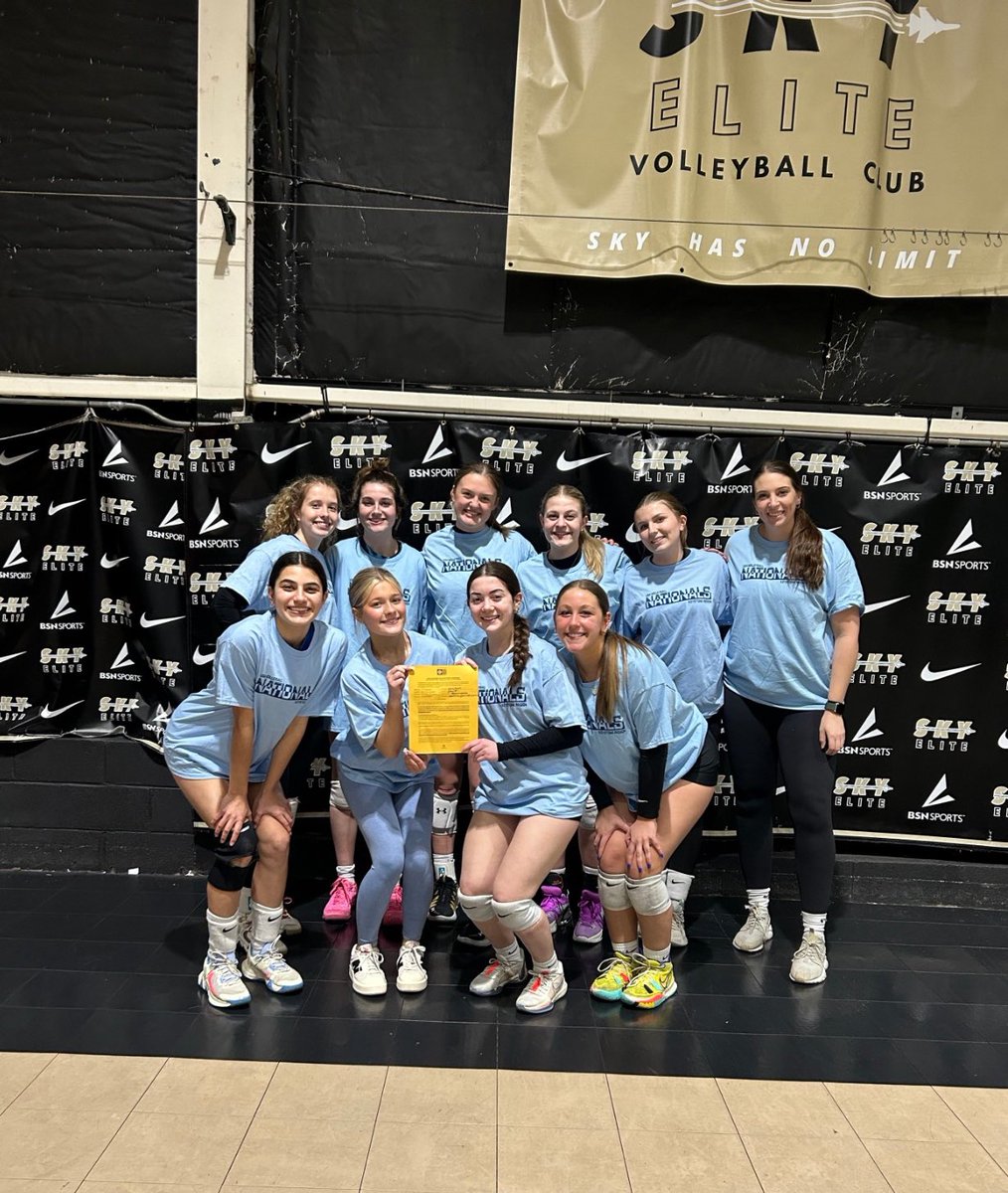 Bid: SECURED! See you in Vegas!🏐
#recruitment <a href="/vbconnection/">Volleyball Connection</a> <a href="/VBallrecruiter/">Kara Hill</a>