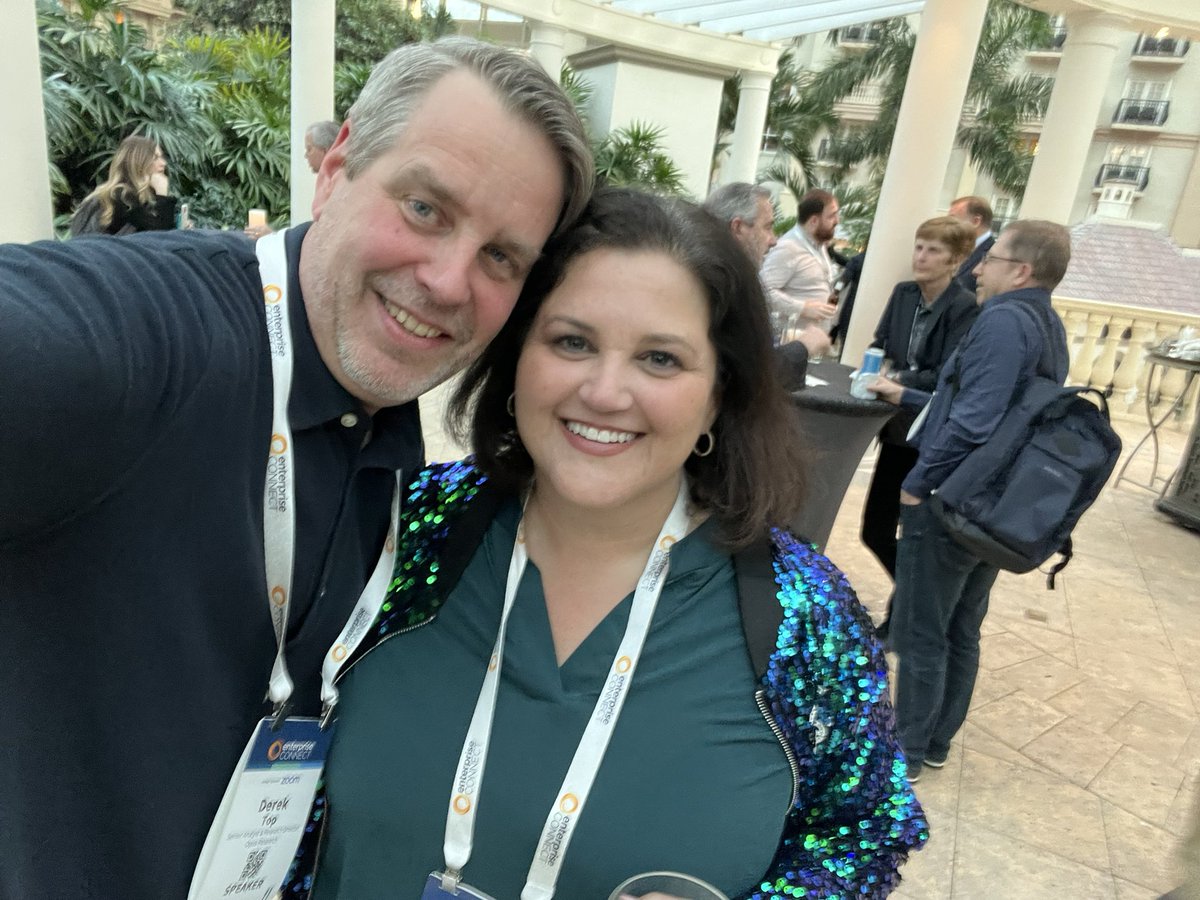 Laura Mackey tweet media