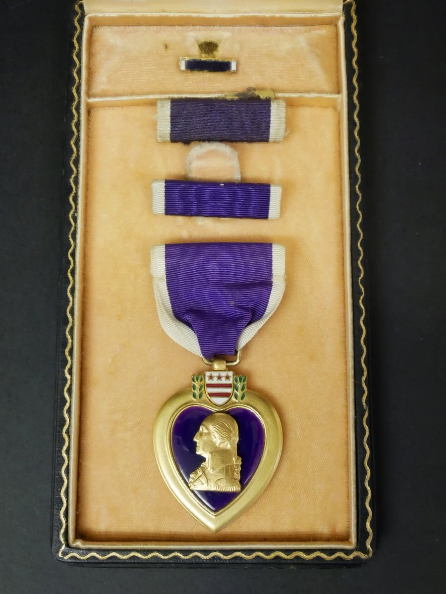 #ObjectOfTheWeek: Purple Heart Medal On 18th June 1944, William Neilson Jr, acting sergeant of the 29th Division, advanced toward the town of St. Lô in France when he was shot in the right leg. He was rewarded with this Purple Heart, on display in our #DDay80 exhibition.