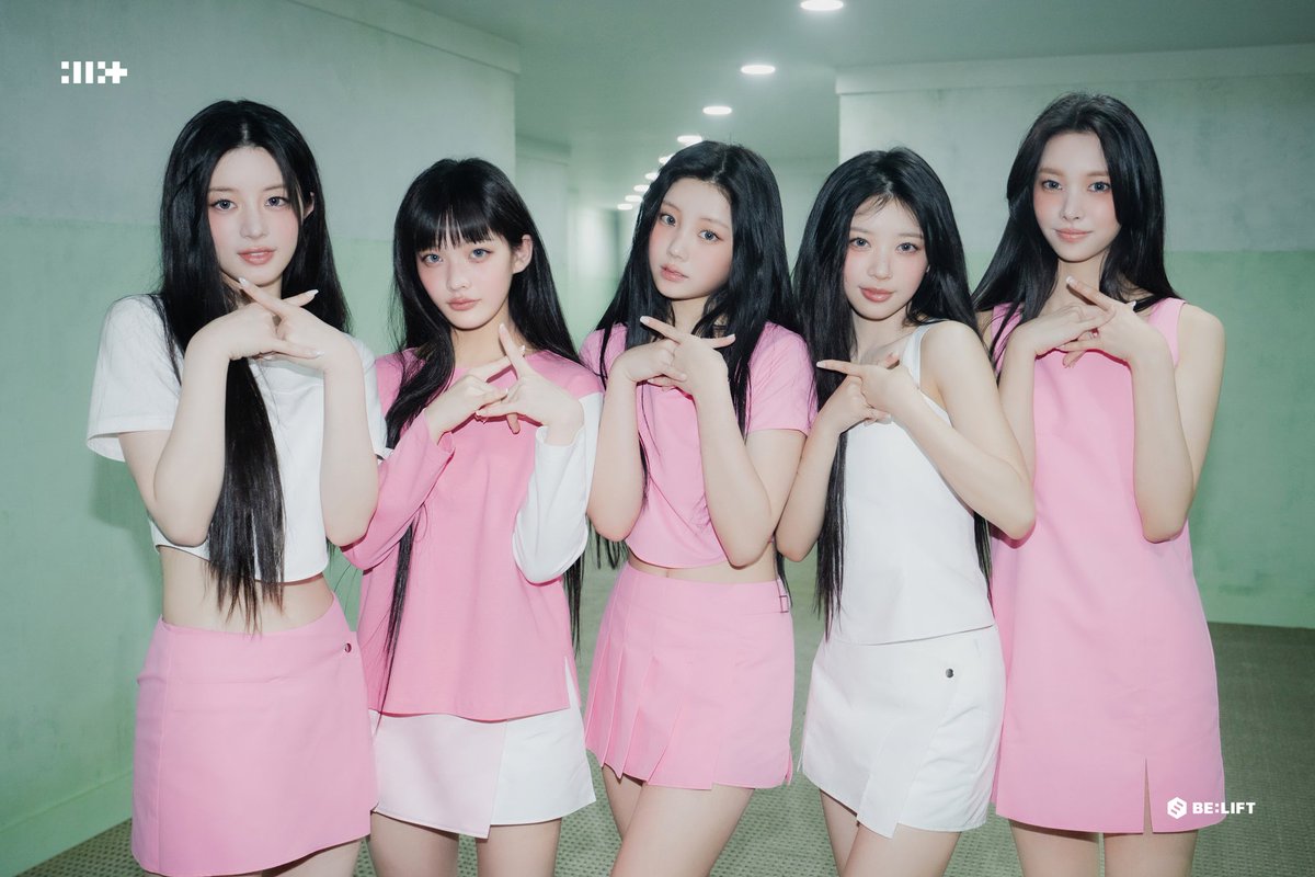 ILLIT SHOPEE kpopmerch 50枚 ILLIT SHOPEE kpopmerch 50枚 トレカ ILLIT SHOPEE kpopmerch 50枚 トレカ