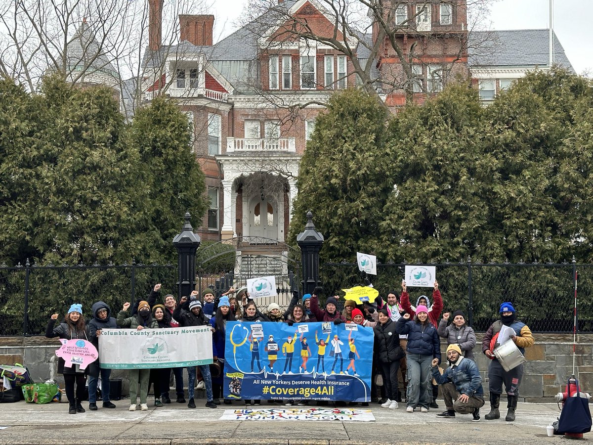 MaketheRoadNY's tweet photo. ❤️‍🩹All New Yorkers deserve respect and dignity, and that means expanding health care access to immigrant New Yorkers as well. 

@GovKathyHochul: we need to #InvestInOurNY and pass #Coverage4All now! https://t.co/yj8xbpdml4