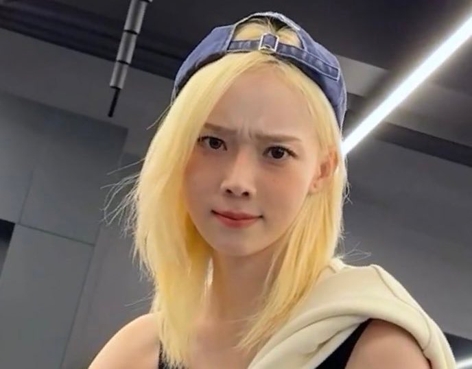 winnyixz's tweet photo. คนที่นิยามคำว่าไก่เน่า+ไข่เน่าได้ตรงที่สุด https://t.co/DgLhLcWlby