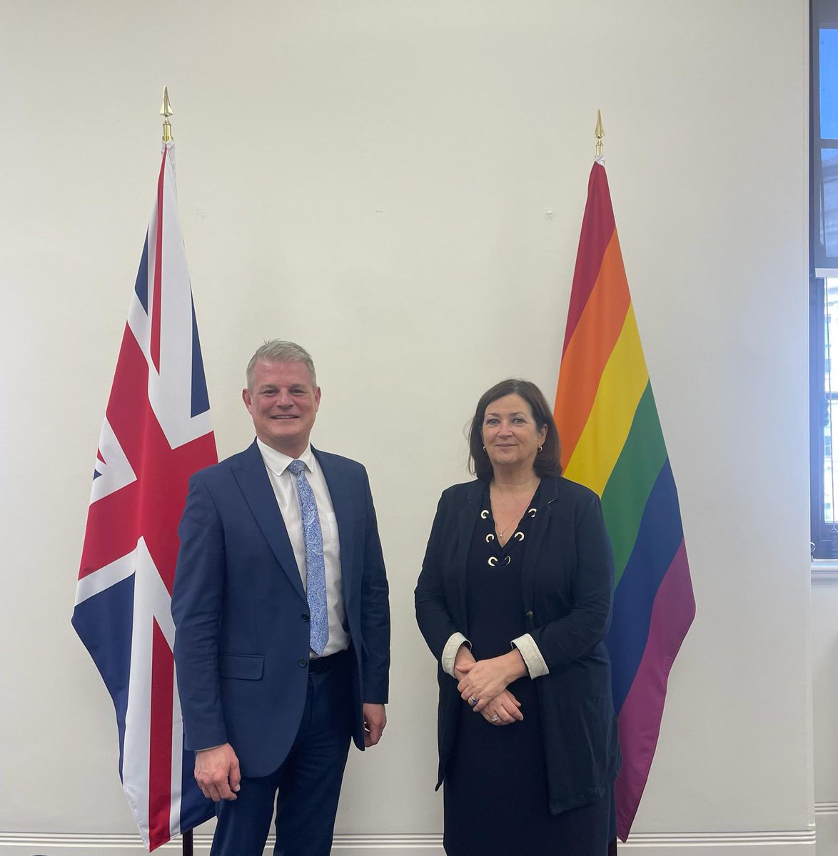 Great meeting today with @ministerVWS discussing how the UK and the Netherlands can continue to work together to share learnings on issues such as anti-doping in sport, increasing women and girls’ physical activity, and fan safety at sporting events.