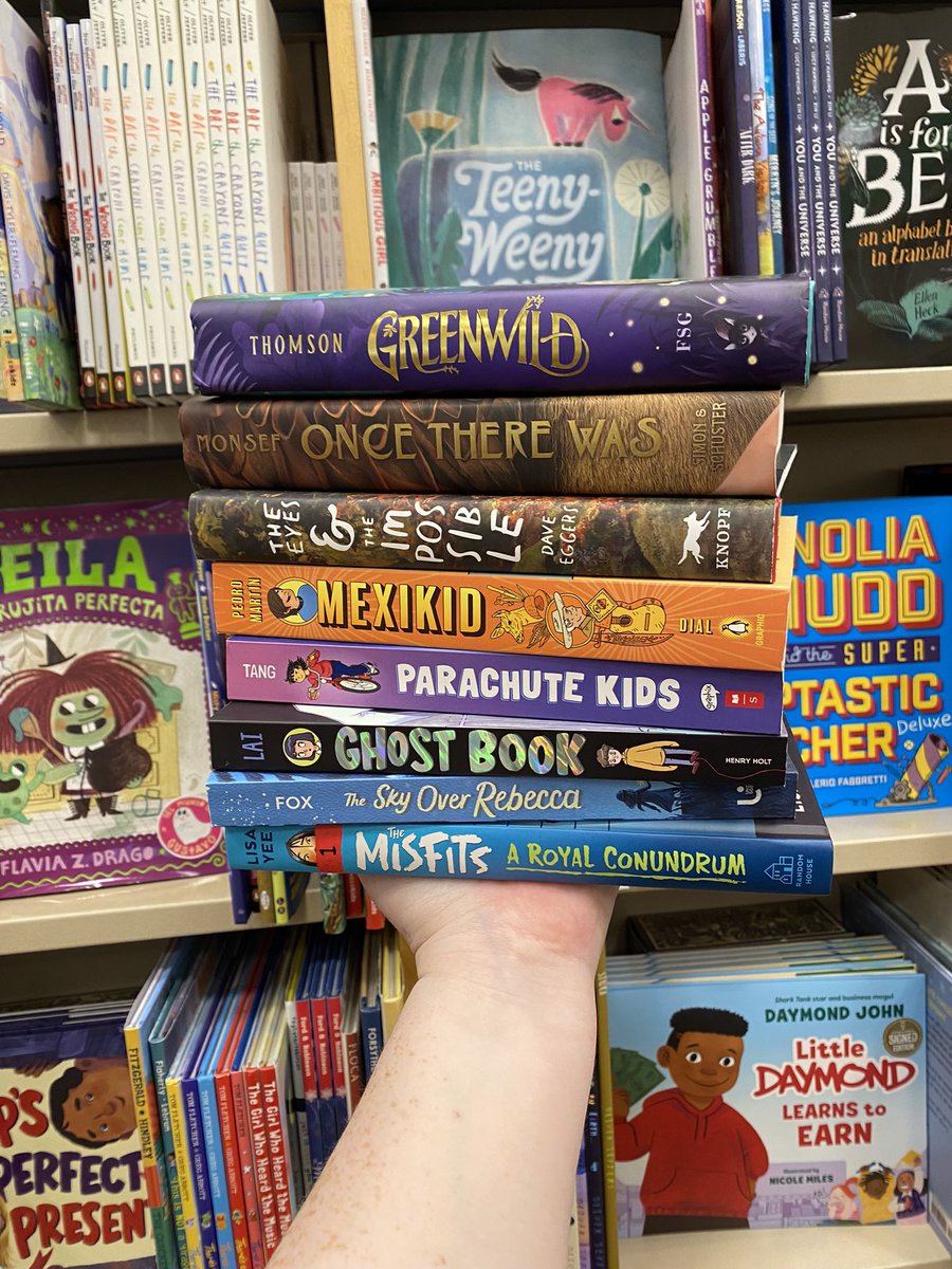 Barnes&Noble Hingham tweet media