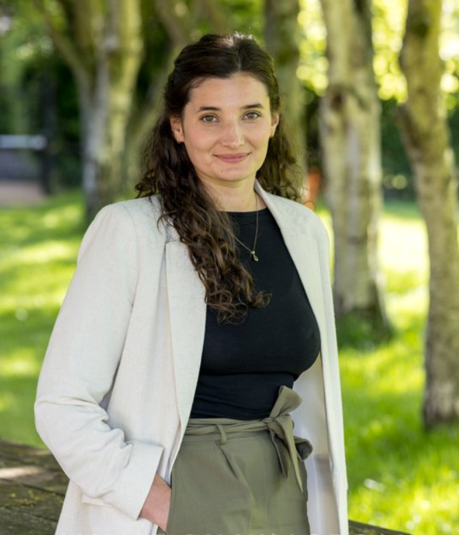 New blog post: Lizy Tinsley showcases, through a paired study and modelling, that ground-mounted solar sites have a significant negative effect on bat activity 🦇

Shortlisted for the Southwood Prize 2023 ✨

Read more below 👇
appliedecologistsblog.com/2024/03/27/eli…