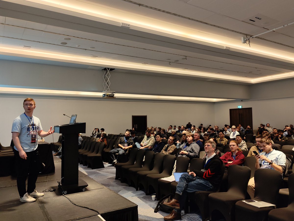 hitarth_08's tweet photo. Now in the Neural IR session at #ecir2024, @fraylingo from @ir_glasgow is presenting his very interesting work entitled:
"Effective Adhoc Retrieval through Traversal of a Query-Document Graph" https://t.co/FWzF0QzGfK