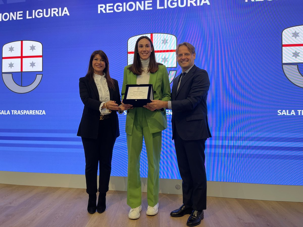 ScajolaM's tweet photo. 🏊♀ Una giovane protagonista #imperiese, #Francesca #Fresia, #medaglia d'argento agli #Assoluti di nuoto.
✨ Un #talento #brillante, la #Liguria tutta è al tuo fianco e fa il tifo per te!
#nuoto #francescafresia #medaglia #iocisono #marcoscajola https://t.co/gSRgO2J25Q