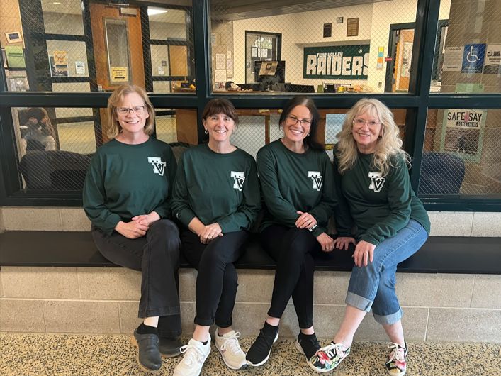 #WorkWithUsWednesday: Join our team! Twin Valley School District is seeking motivated and compassionate individuals to make a difference in the lives of the students and families we serve. 

If this sounds like the place for you, visit buff.ly/3TPrwTe to learn more!