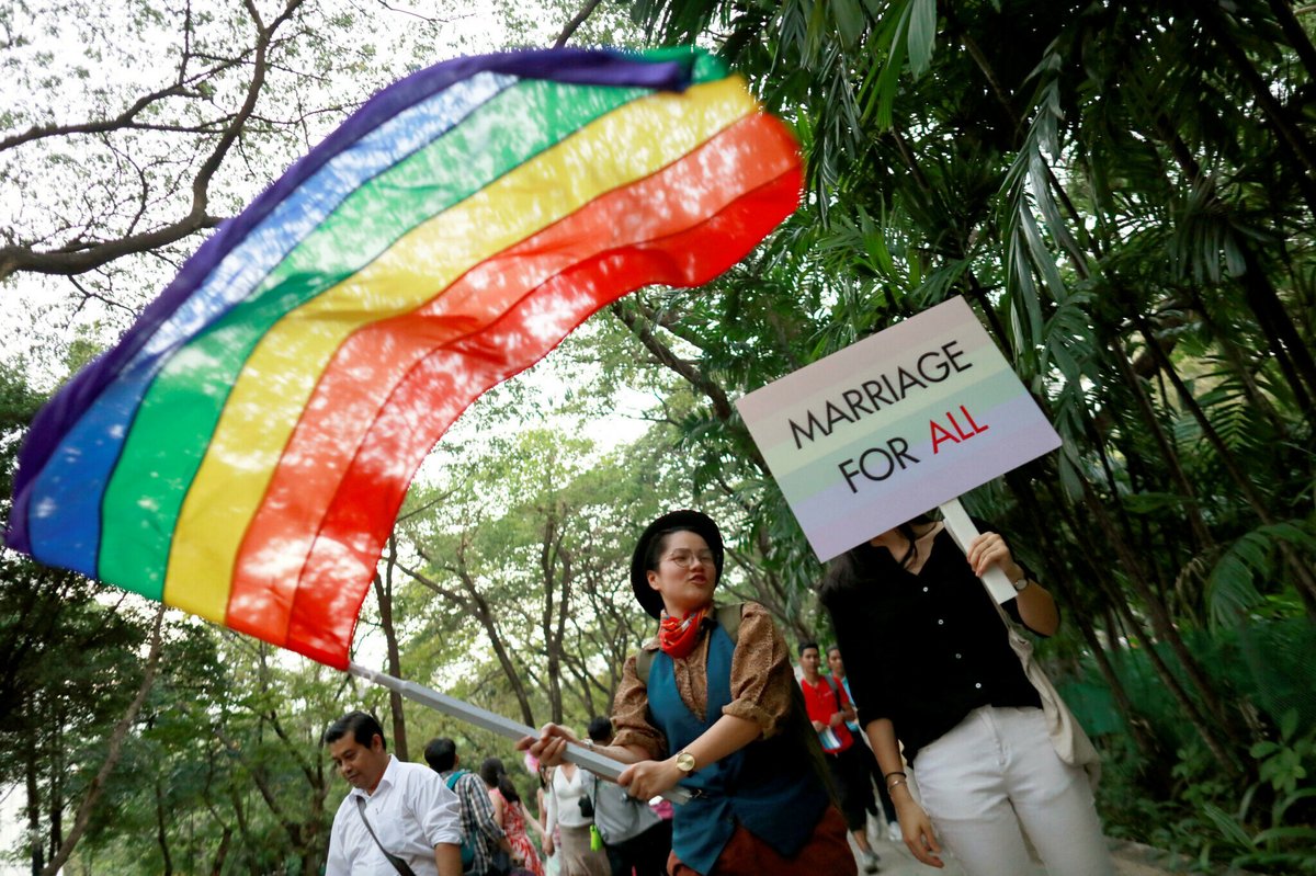 le_Parisien's tweet photo. La Thaïlande en passe de légaliser le mariage homosexuel, une première en Asie du Sud-Est
➡️ https://t.co/ha6otu3vUp https://t.co/co4arskBGd
