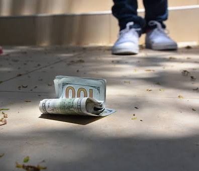 etekambambakara's tweet photo. You saw this dollar on the ground, what will you do?
#Dollar #Naira #KuCoin #Enioluwa #Gistlover #Bobrisky #LamineYamal #NGAMLI #ZackOrji #Bitget #Brotherhood #BlackMamba #Lili #Eniola #Mainoo @followers https://t.co/t5gWT6YuKM