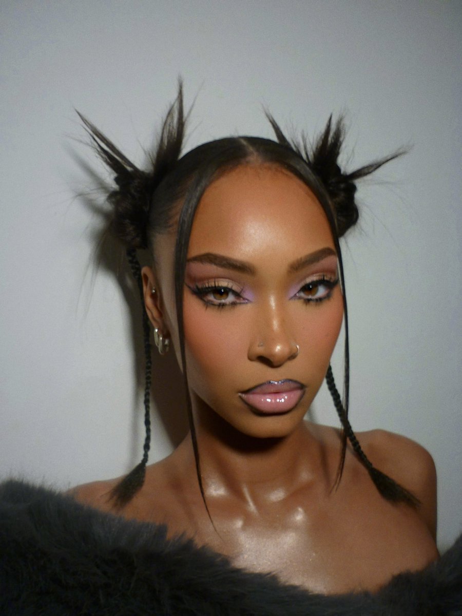 paintedbyesthr's tweet photo. Rae❤️‍🔥 makeup &amp; 📸 by me https://t.co/2vTUbH52lw