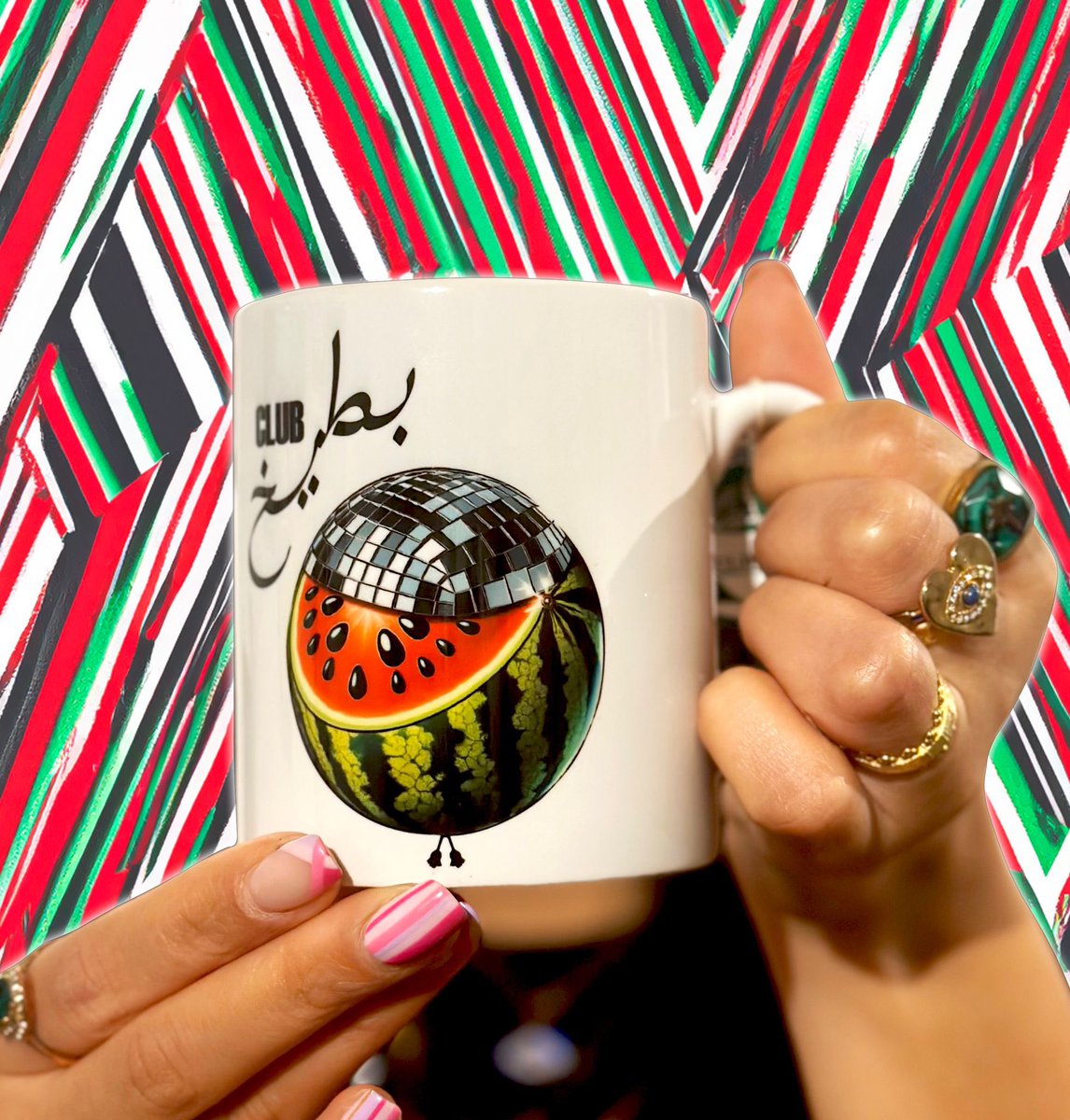 LOOSE MERCH JUST DROPPED 💚

Check the link below to cop a crop, take home a tee, bag a bag or grab yourself a mug, all while supporting the incred M3dica1 Aid for Pal3st1inians 🍉