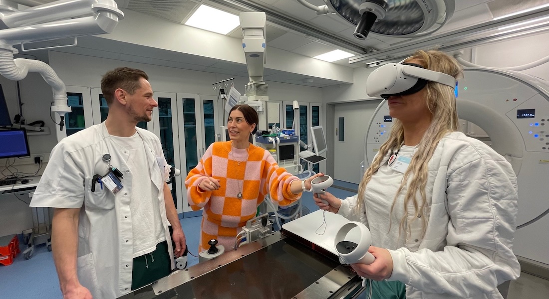 A new VR simulation training for medical students can decrease the costs associated with the use of educators' time and hospital facilities, while still ensuring and maintaining the effectiveness of the medical training. 👓🩺🚑

Learn more here: di.ku.dk/english/news/2…