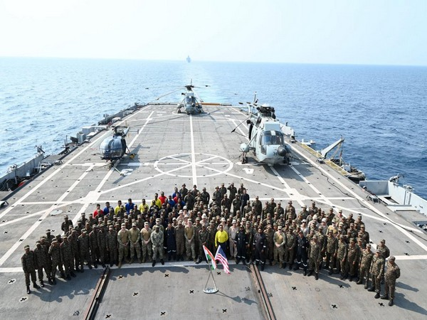 ani_digital's tweet photo. 'Exercise Tiger Triumph': India, US Navies commence Sea Phase in Visakhapatnam
Read @ANI Story | https://t.co/RZPncZcOGr
#India #US #ExerciseTigerTriumph https://t.co/RobSWLOukz