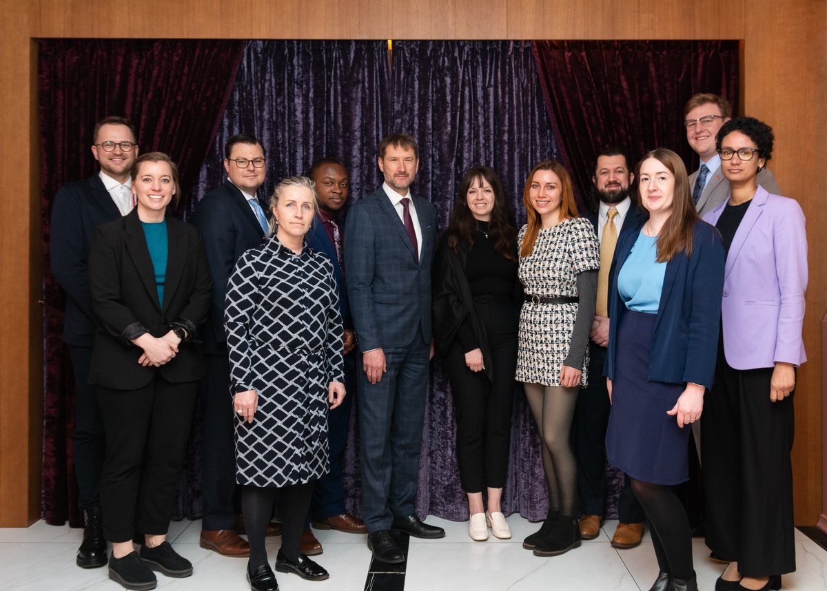 In a meeting with US Congressional staffers, Political Director @AndzejsVilumson commends the close strategic partnership between Latvia 🇱🇻 & the US 🇺🇸 and expresses gratitude for the unwavering US support for Latvia, the Baltic States and Ukraine 🇺🇦 ➡️ mfa.gov.lv/en/article/uni…