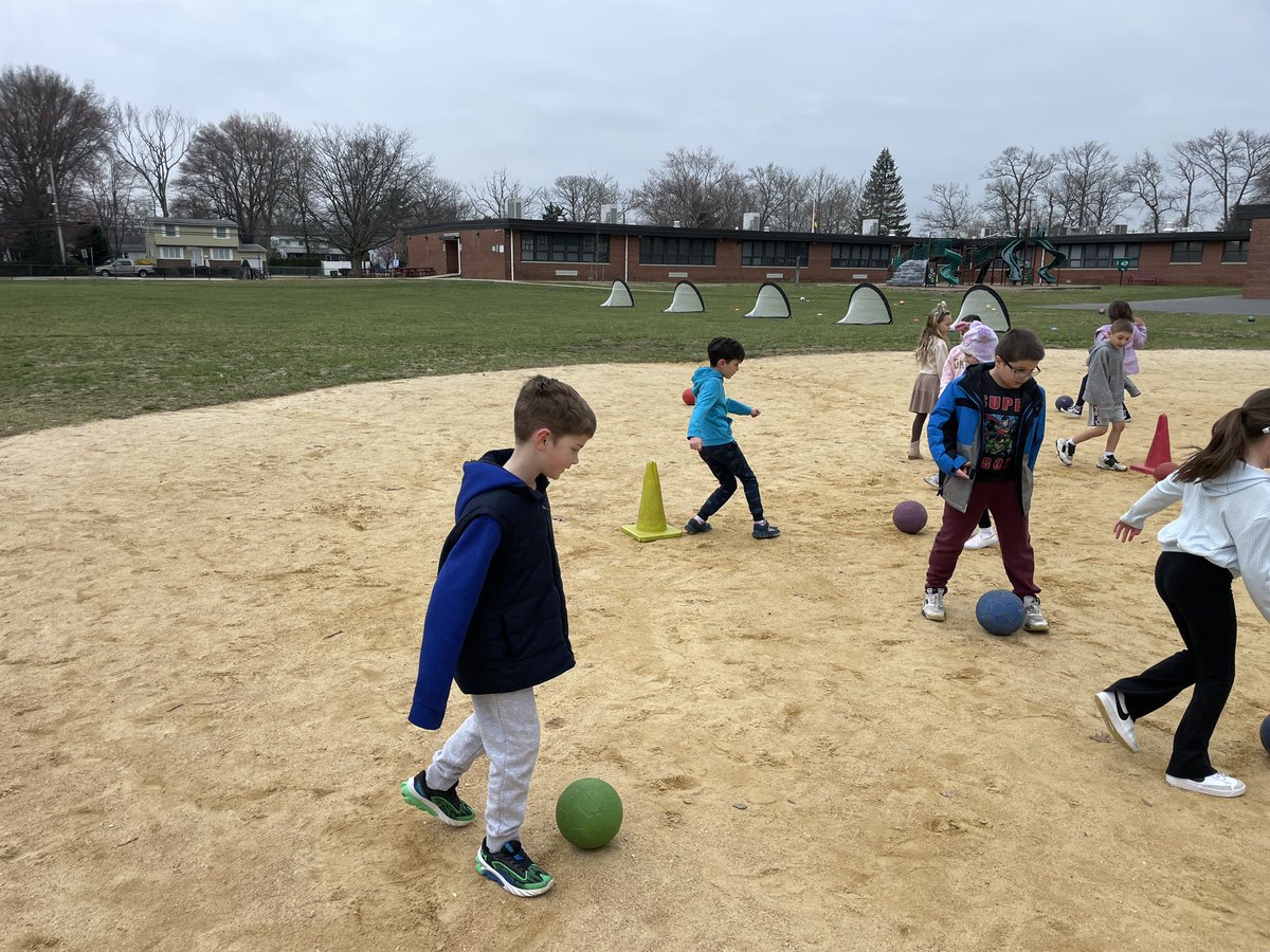 Soccer Day #2 - Shooting on Goal and Ghostbuster Soccer !!! @HazletProud @MRSroadrunners @MissChristsCla1