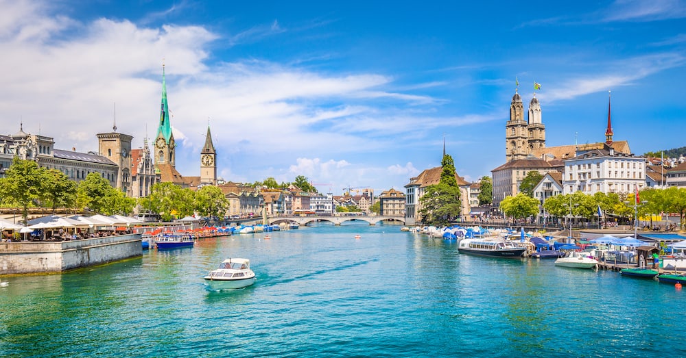 Join my outstanding research team in Zurich as a #predoc research associate in fall 2024! We conduct empirical analyses of labor markets, globalization, technology and politics. More info and link to application: 🔗ddorn.net @econ_ra @predoc_org @econ_uzh