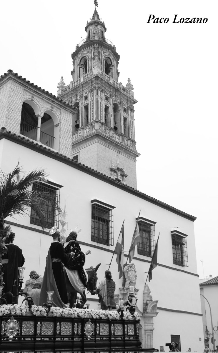 PacoLozano97's tweet photo. Me estreno con las fotos cofrades del #DomingoDeRamos en esta #SemanaSantaEcija2024 de mi querida ciudad @Ecija_Sevilla https://t.co/xnFlxD6mGj