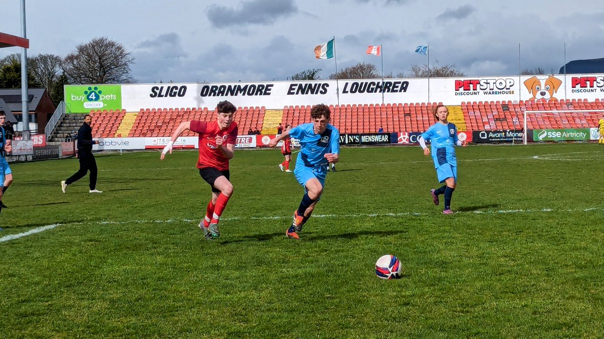 Looks like play is too fast for @rioferdy5 here at the @sligorovers
@riofoundation #Beyondtheball match between  Rio Rovers and IFI United game. @sv2fc @FundforIreland