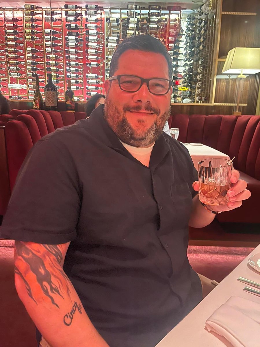 MattStock326's tweet photo. Had a wonderful surprise 40th birthday dinner with the beautiful @WhoDeyJulie94 at @JeffRubys and even got to show off the new @CincyHat  tattoo from St. Tattys Day! Maybe 40 isn’t so bad after all… #Winning #WhoDey https://t.co/C07B0UOztb