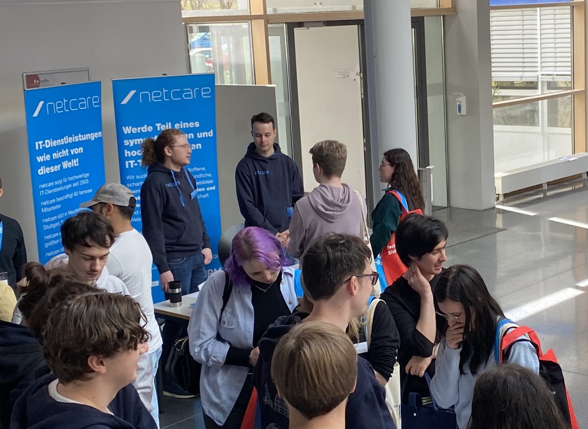 netcare's tweet image. Everything you've always wanted to know about an ADV internship at netcare:
Yes, you're immediately in the thick of it, are superbly supported, of course, get to join our legendary team events, and if we get along well, we’d love you to start directly with us afterwards 🥳.