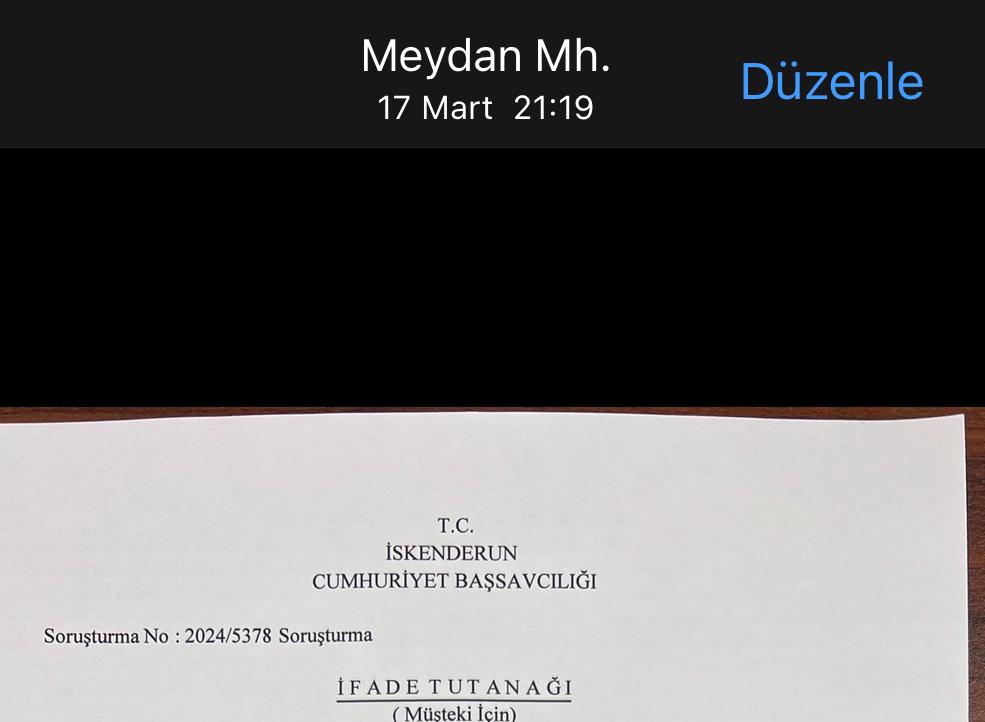 Söz verdim netleştirdim arkadaşlar,
Adliye kaynaklarımdan aldığım bilgiye göre
👇
1-#GökhanZan ve avukatı Deniz Can Kızıl, 19:30'da adliyeyle iletişime geçip suç duyurusu yapmak istediler. 20:30'da işlemler başladı. İfade işlemleri bittiğinde ve tutanak hazırlandığında saat 21:19