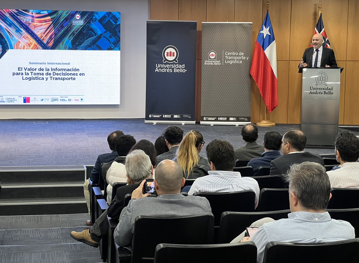 Subtrans's tweet photo. Subsecretario @dazajorge01, junto a Conciencia Logística, el Centro de Transporte de la @uandresbello, @Corfo y el Programa de Desarrollo Logístico del @MTTChile, encabezó lanzamiento de plataforma tecnológica que permite caracterizar el movimiento de transporte urbano de carga https://t.co/ZBxs2afr8w