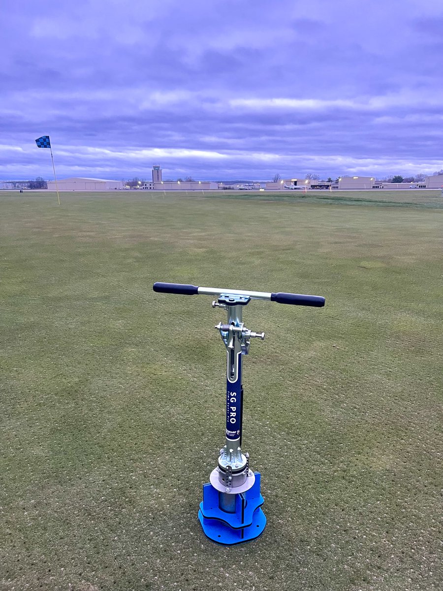 🔵 Standard Golf in the Wild Wednesday: Today we thank Steve Swarringin at Landings at Spirit Golf Club in Chesterfield, Missouri for being yet another great owner of our new SG Pro. We hope you enjoy your new hole cutter! 🔴