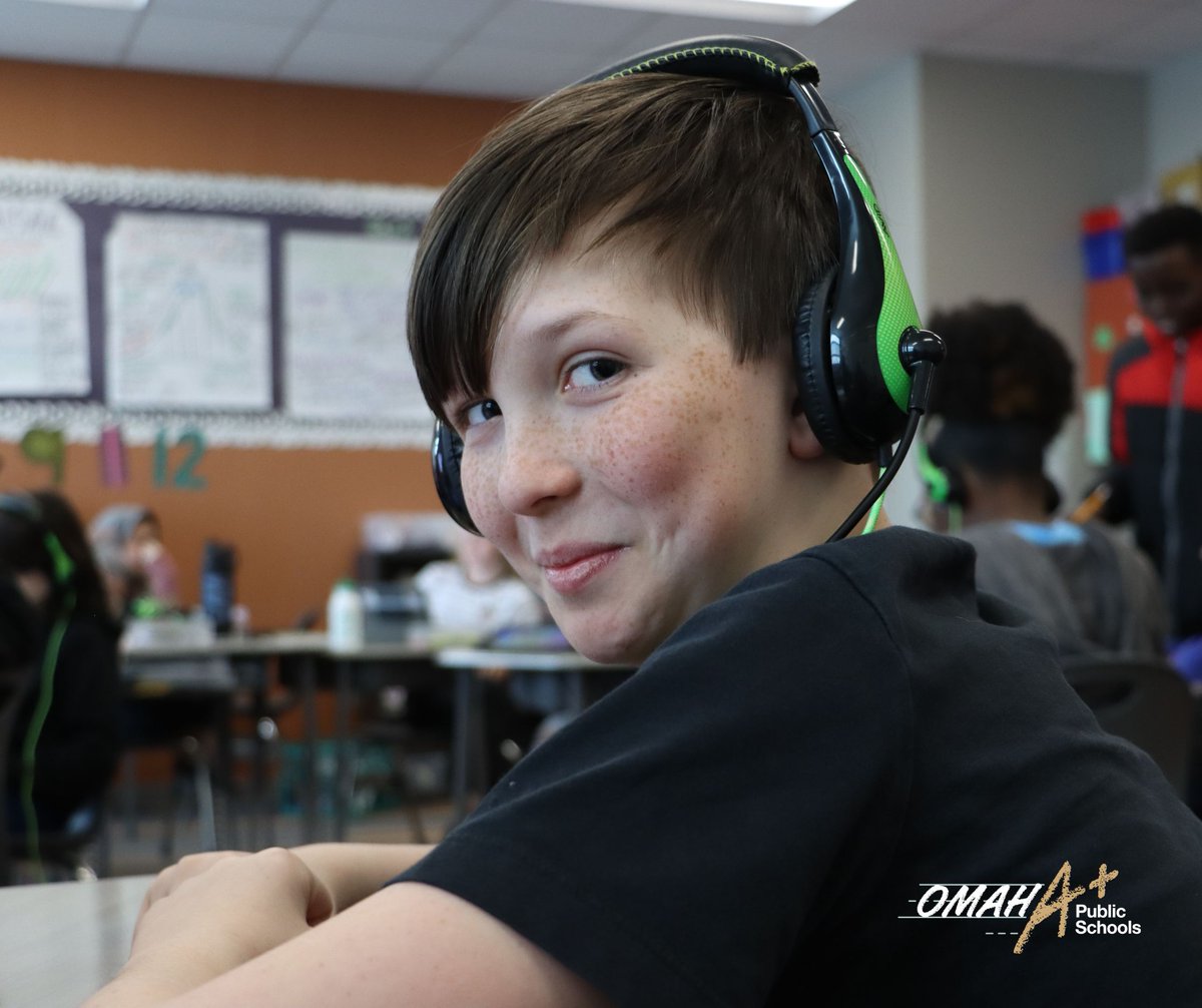 Friendly Reminder: Omaha Public Schools provides free tutoring services through Paper for grades 3-12. With live chat sessions, expert support in 200 subjects, and no cost to families, academic success is within reach. Contact your child's school for more. ops.org/tutoring