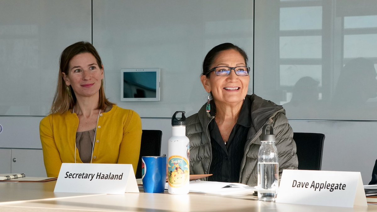 Secretary of the Interior Deb Haaland & @USGS Director Dave Applegate recently visited the @se_casc giving students, scientists, & partners an opportunity to discuss their ongoing climate adaptation work in the region. Check it out! 👉 ow.ly/v30m50QYW06