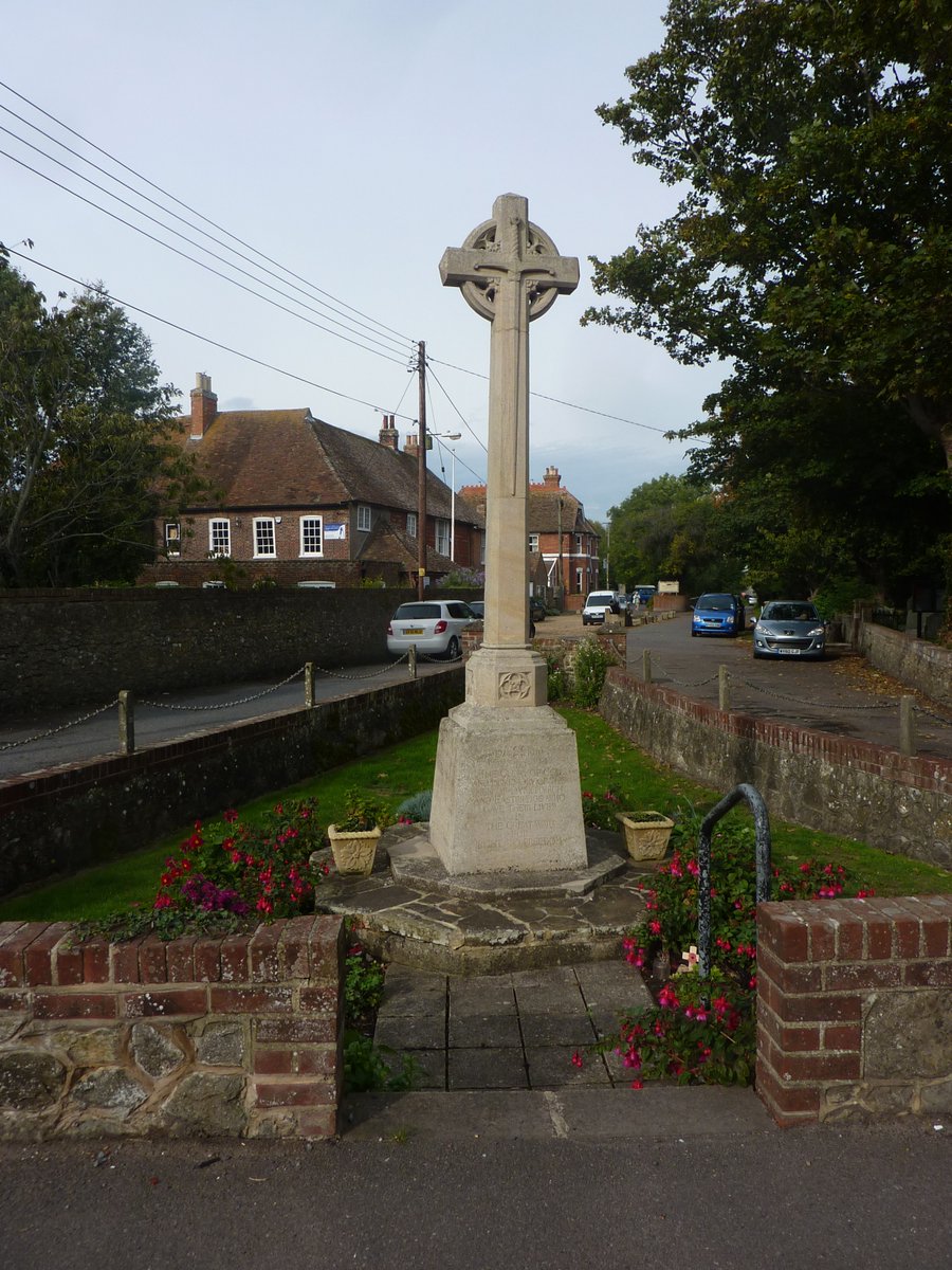 Donating to @WarMemorials supports our #conservation Team as they offer advice and guidance to those looking after our #warmemorials. This encourages best conservation practice ensuring our #warmemorials will be preserved for future generations: warmemorials.org/donate/ #heritage