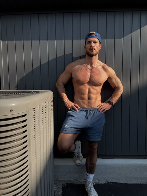 Watch michael ༄'s leaked NSFW photo on TwXstars