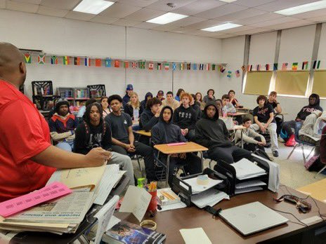 It has been an incredible week of planning in your future at Kempsville HS! Monday was Enroll Day and over 20 higher ed reps were present for a College Fair. Sessions offered to Ss on FAFSA, GPA, How to Apply to College, NCAA Eligibility, DE vs. AP and Why Community College.