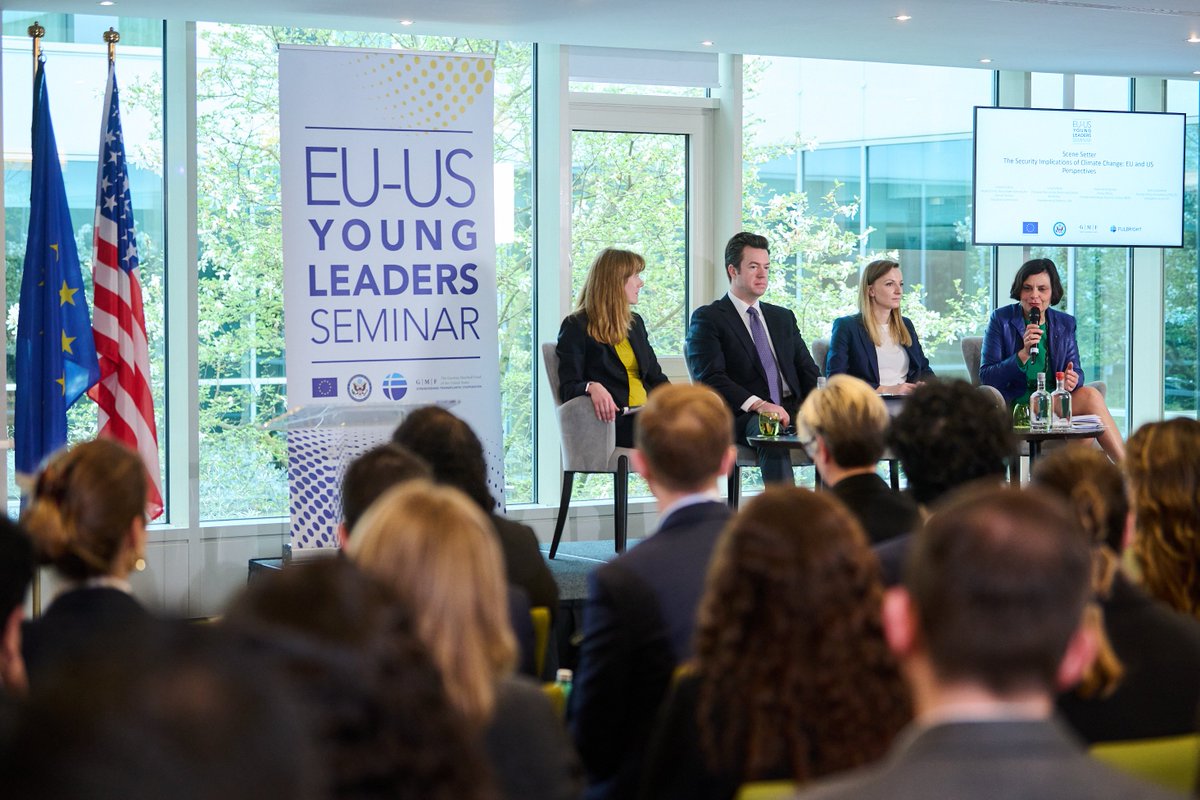 KKertysova's tweet photo. 🌎The 7⃣th edition of the EU-U.S. Young Leaders Seminar was dedicated to the #security implications of #climate change. Thanks to @euintheus, @gmfus & @FulbrightPrgrm for the opportunity to join and present alongside Greg Pollock, Caroline Edery & @jannaschonfeld. #EUNextGen https://t.co/OHZqrgA2al