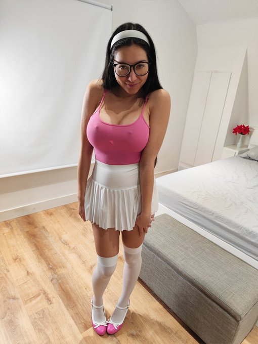 #skirt #maryjanes #glassesgirl #tanktop https://t.co/CBZDgV1l8c<a href="/tag/skirt"class="tags">#skirt</a><a href="/tag/maryjanes"class="tags">#maryjanes</a><a href="/tag/glassesgirl"class="tags">#glassesgirl</a><a href="/tag/tanktop"class="tags">#tanktop</a>