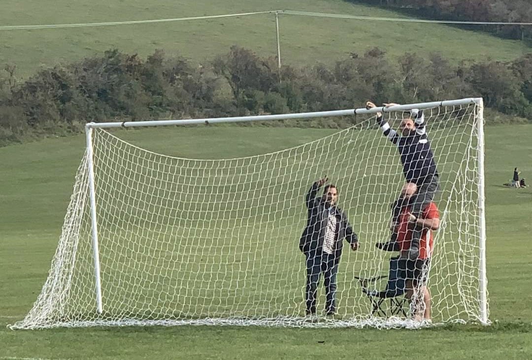 🗣️Alexa, show me a picture only grassroots people will understand.......🤣