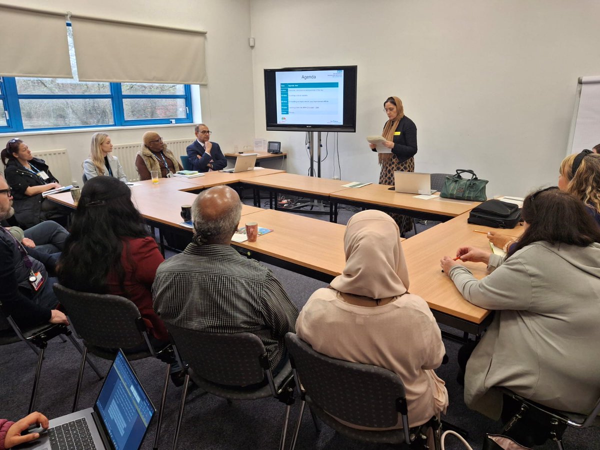 HPFT_NHS's tweet photo. Some thought provoking workshops taking place at the #makehealthcarefair conference today.
Workshops include Culture and Mental Health, Partnership Working and Lift and Learn from Every Voice.
#OneVision #BringingCommunitiesTogether https://t.co/hK8nz8DRy0