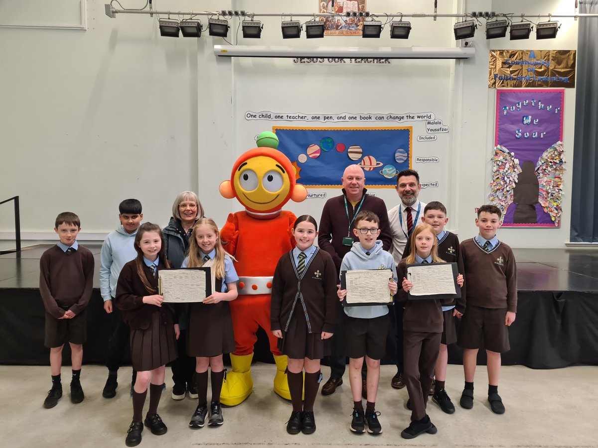 Massive thanks to the Road Safety Team @StFillansPS for supporting Safe Glasgow's commitment to road safety & contributing to achieving Vision Zero - where nobody is killed or seriously injured on Scotland's roads by 2050.