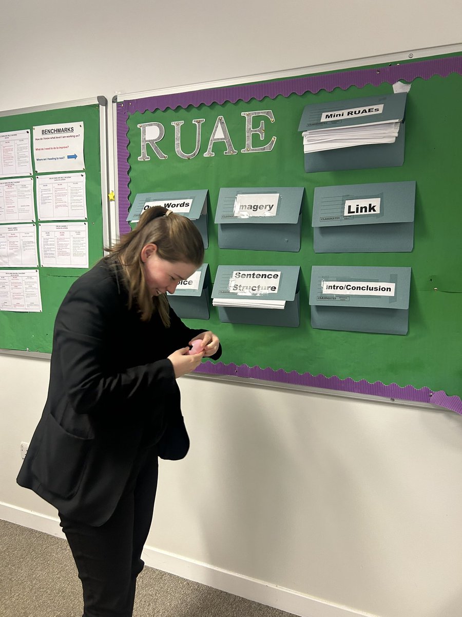 Miss Stone tweet media