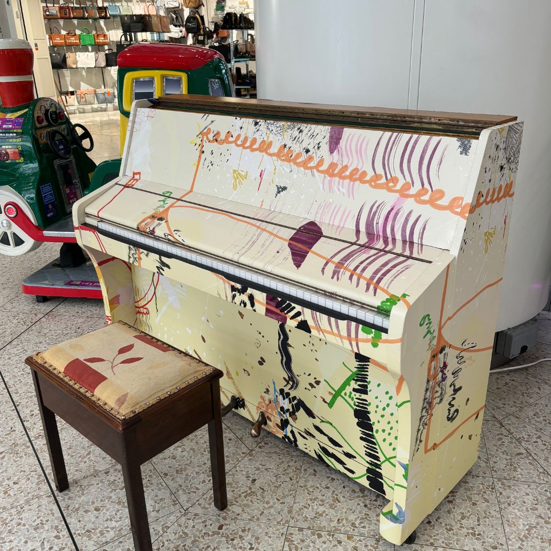 Join us in celebrating World Piano Day tomorrow, as we unveil a brand new addition to The Piano Trail at @stjohnsleeds ! Designed by Leeds artist Rosie Vohra in collaboration with the talented children from @blenheimschool, this piano is a true masterpiece.
