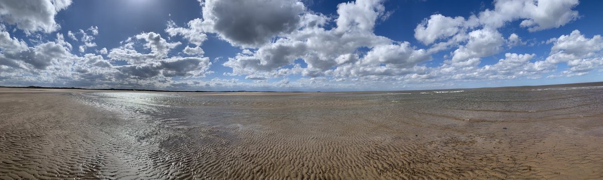 RuSnow8's tweet photo. #Norfolk you’ve been missed! Blessed to finally be back at one of my fave &amp; stunning places 😍 @heroburnham #burnhamoverystaithe @NorthNorfolk https://t.co/16qeAWYS2a
