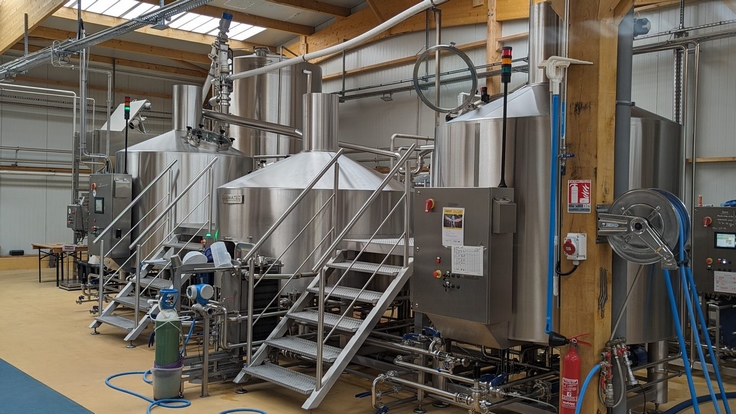 BiereActu's tweet photo. En stand-by, La Dilettante se développe en GMS

Deux ans après avoir inauguré sa deuxième brasserie, La Dilettante rêve de déménager sur son nouveau site de production. La projet est en stand-by : l'agglomération exige l'ouverture d'un restaurant.

https://t.co/Q5JtRrq42B https://t.co/GWZZbAyk9e