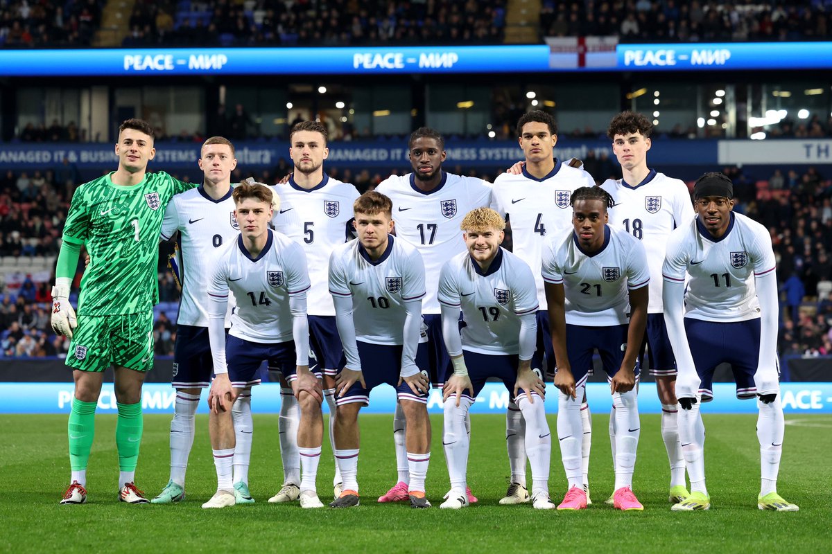 What a team🦁 @England