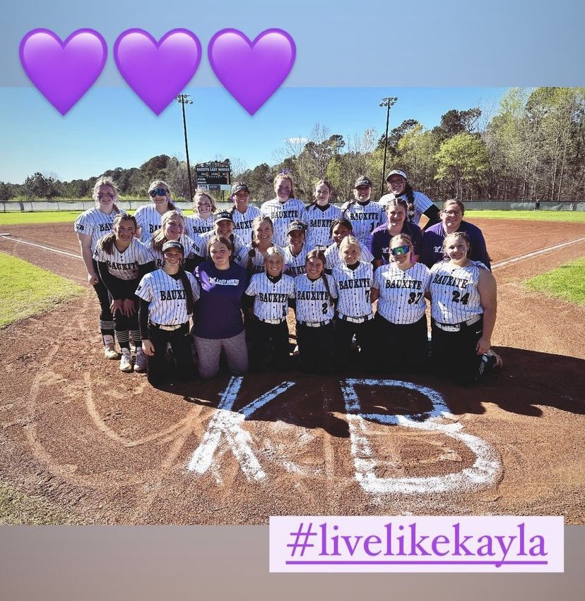 bermingham2025's tweet photo. Your presence we miss
Your memories we treasure
Loving you always
Forgetting you never.
Last night we honored our beautiful Kayla Bubbus.
Gone but never forgotten. π
#LiveLikeKayla
@bauxiteminers @BauxiteVBall @k_sutherlandAR @RichSharp95 @ETTaylor79 @SalineCourierSp https://t.co/AJFT4Y0vki