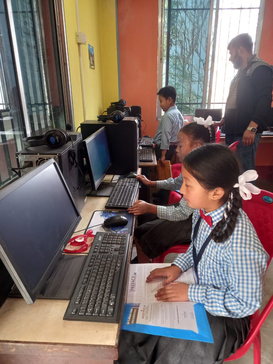 apnipathshala_'s tweet image. Sikkim's Gurudev Vidyalaya integrates curriculum with Computers! #Learning gets a tech boost! 
@gurudevvid99256 @malpani 

#FutureReadySkills #ApniPathshala
