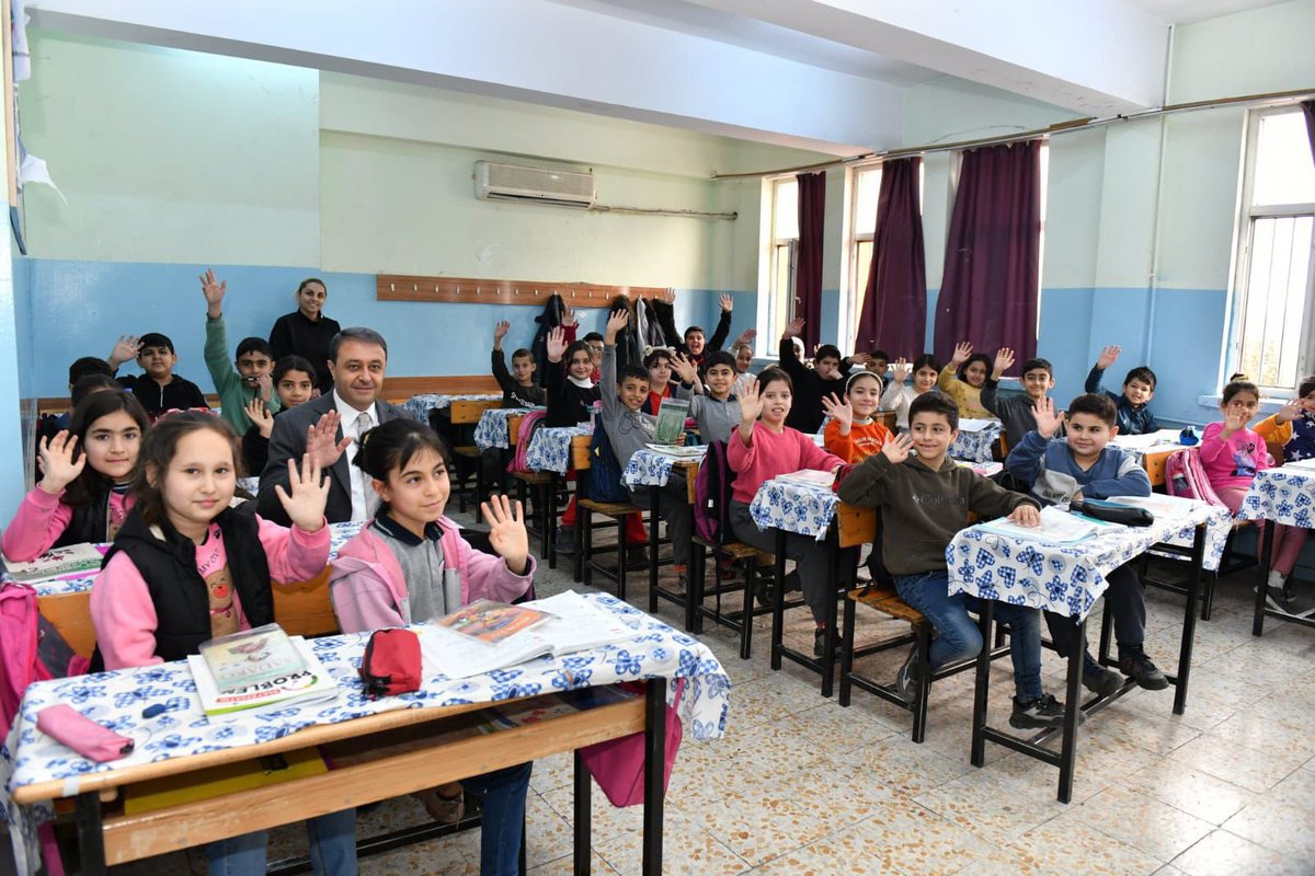 osmanertrerilk1's tweet photo. Şanlıurfa Valisi  Sayın Hasan Şıldak BİGEP kapsamında bugün okulumuzu ziyaret etti. https://t.co/9KQgcSh0RG