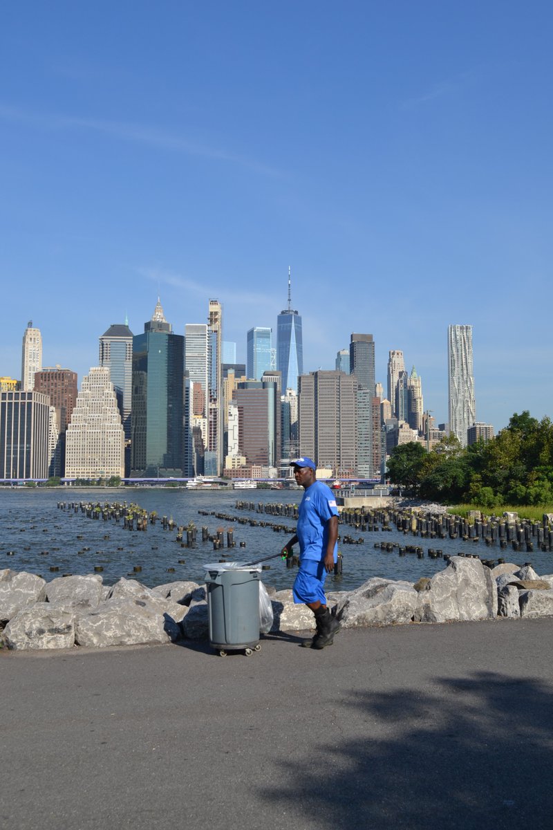 How does Brooklyn Bridge Park stay so clean? Our incredible team of cleaning professionals! This week we celebrate their hard work that keeps the park clean, open, and ready for all the visitors who enjoy the park year-round. Read more and give a shoutout! brooklynbridgepark.org/articles/inter…